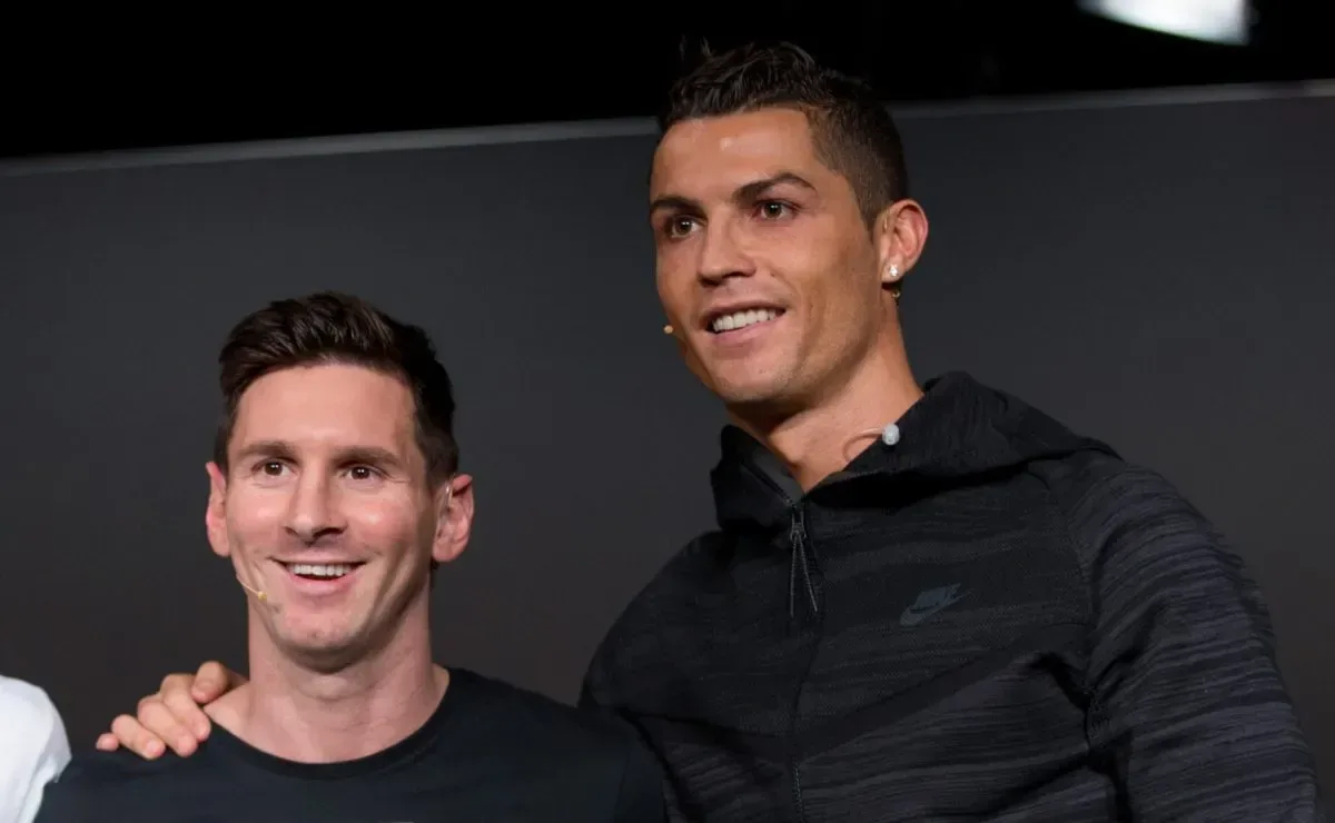 Cristiano Ronaldo donne une réponse choquante sur le jeu potentiellement aux côtés de Lionel Messi