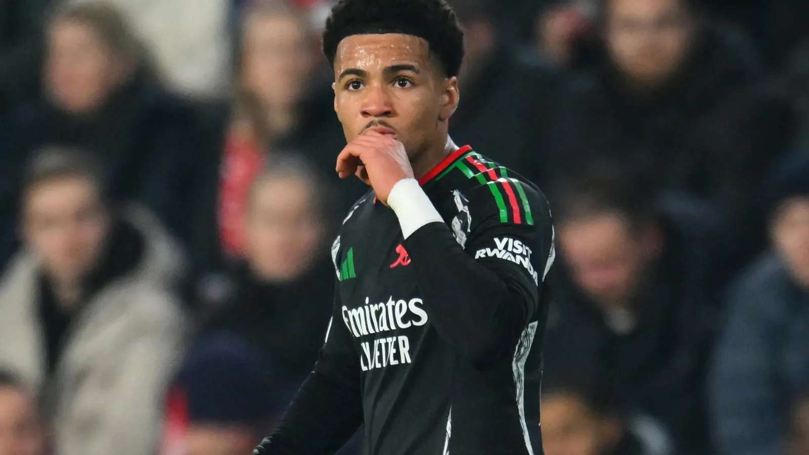 Ethan Nwaneri par rapport à Lionel Messi comme Mikel Arteta a averti qu’il avait un problème majeur