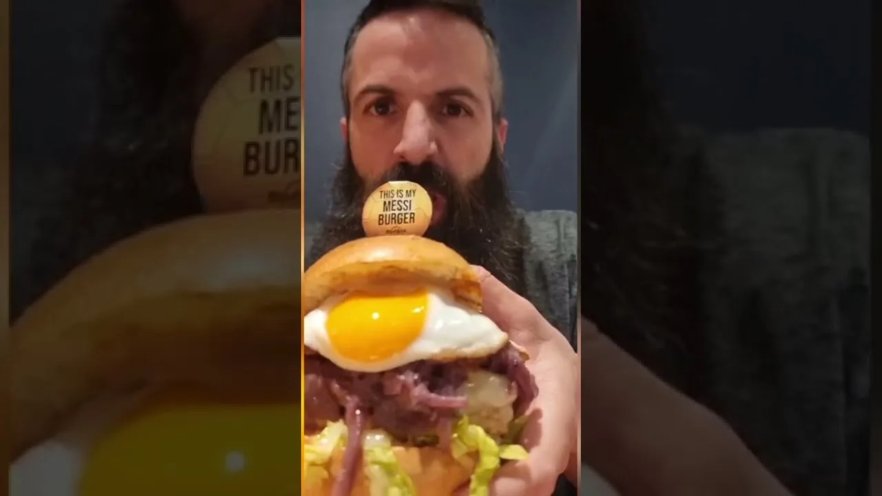 LA HAMBURGUESA 🍔 DE LEO MESSI ⚽️ EN HARD ROCK CAFE 🎸