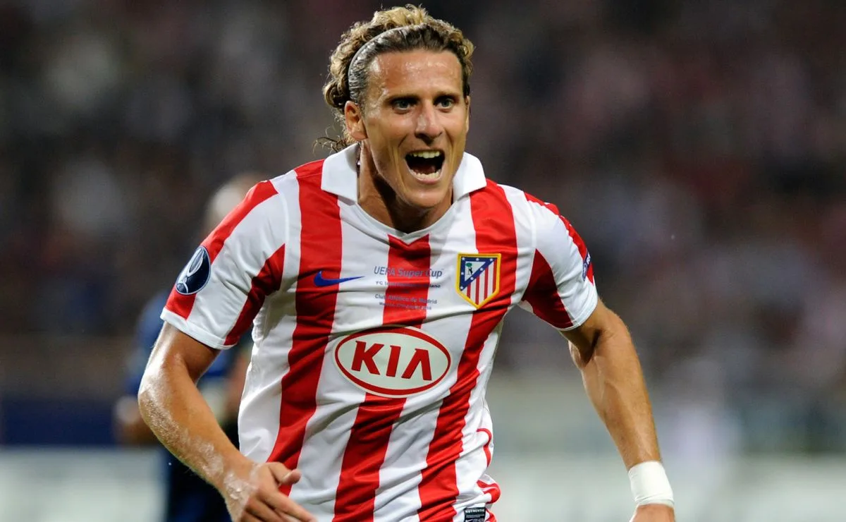Diego Forlan prétend qu’il est meilleur que Lionel Messi et Cristiano Ronaldo dans un aspect clé