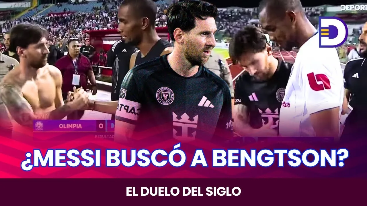 Lionel Messi donne la chemise de Jerry Bengtson après le match entre Olimpia vs Inter Miami