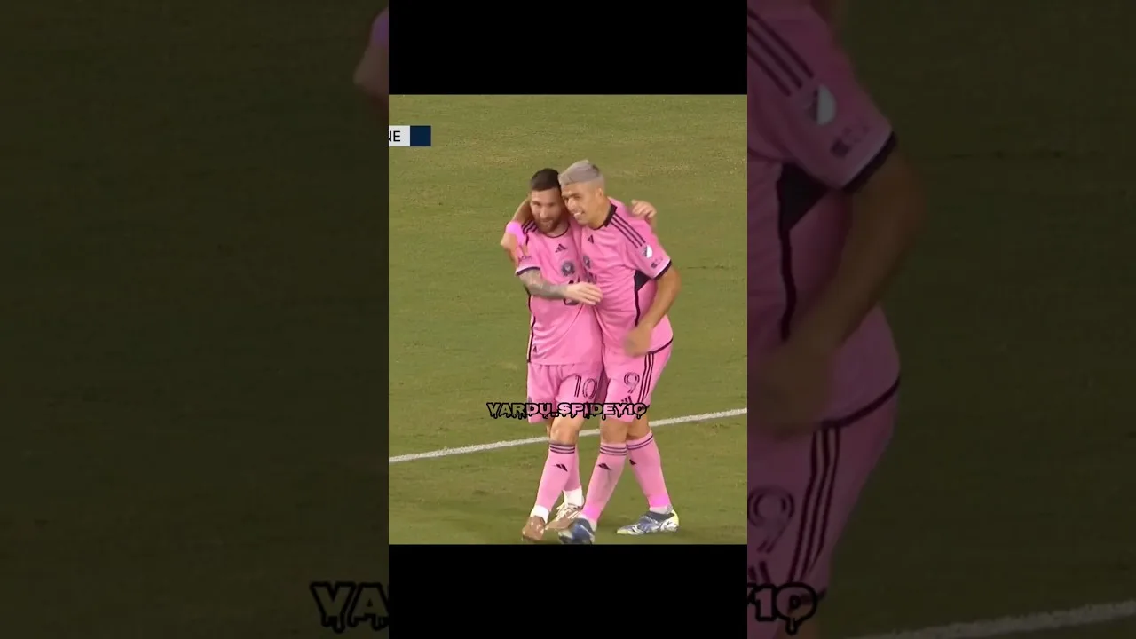 The messi suarez chemistry #shorts #messi #leo #leomessi #goat #miami #barca #psg#argentina #ronaldo