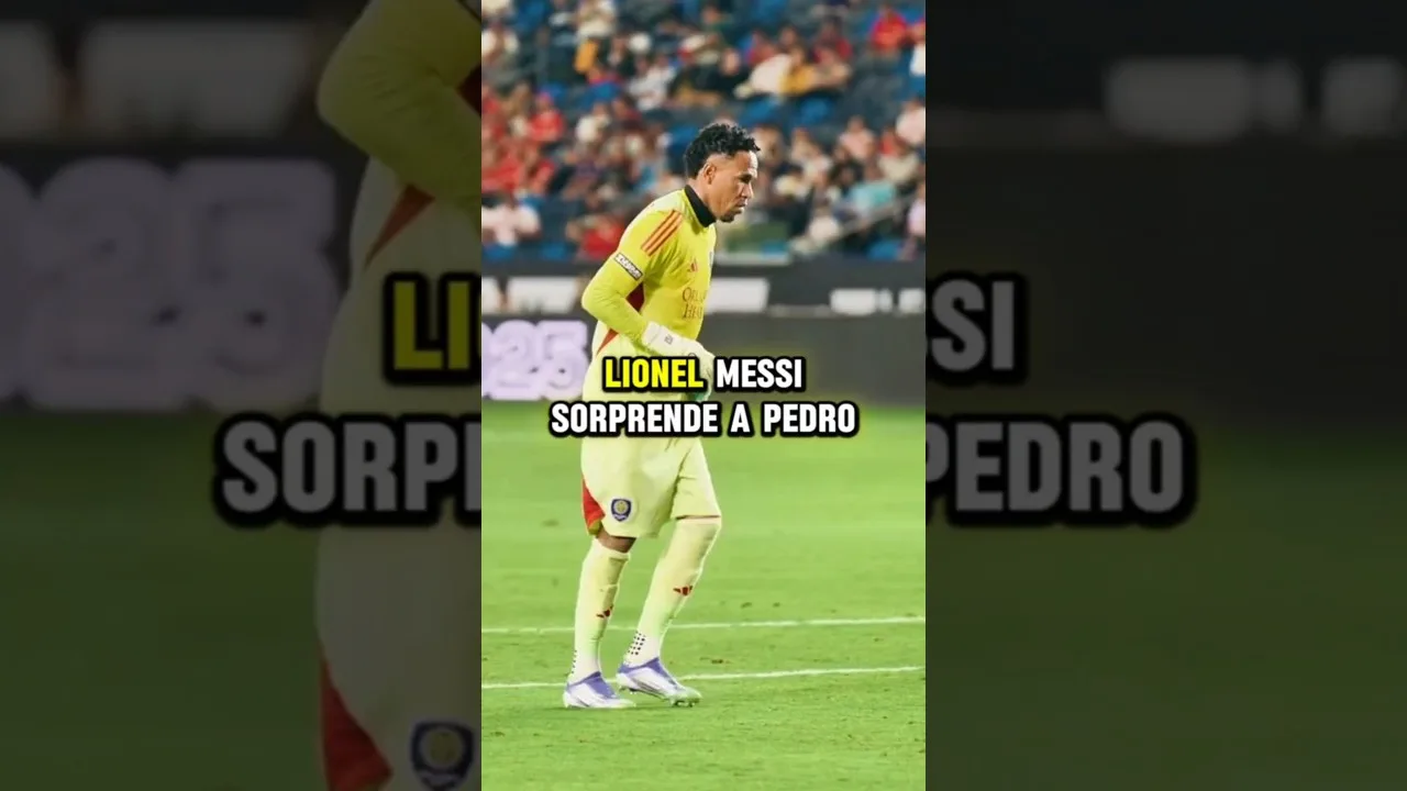 Lionel Messi sorprende a Pedro Gallese en pleno partido