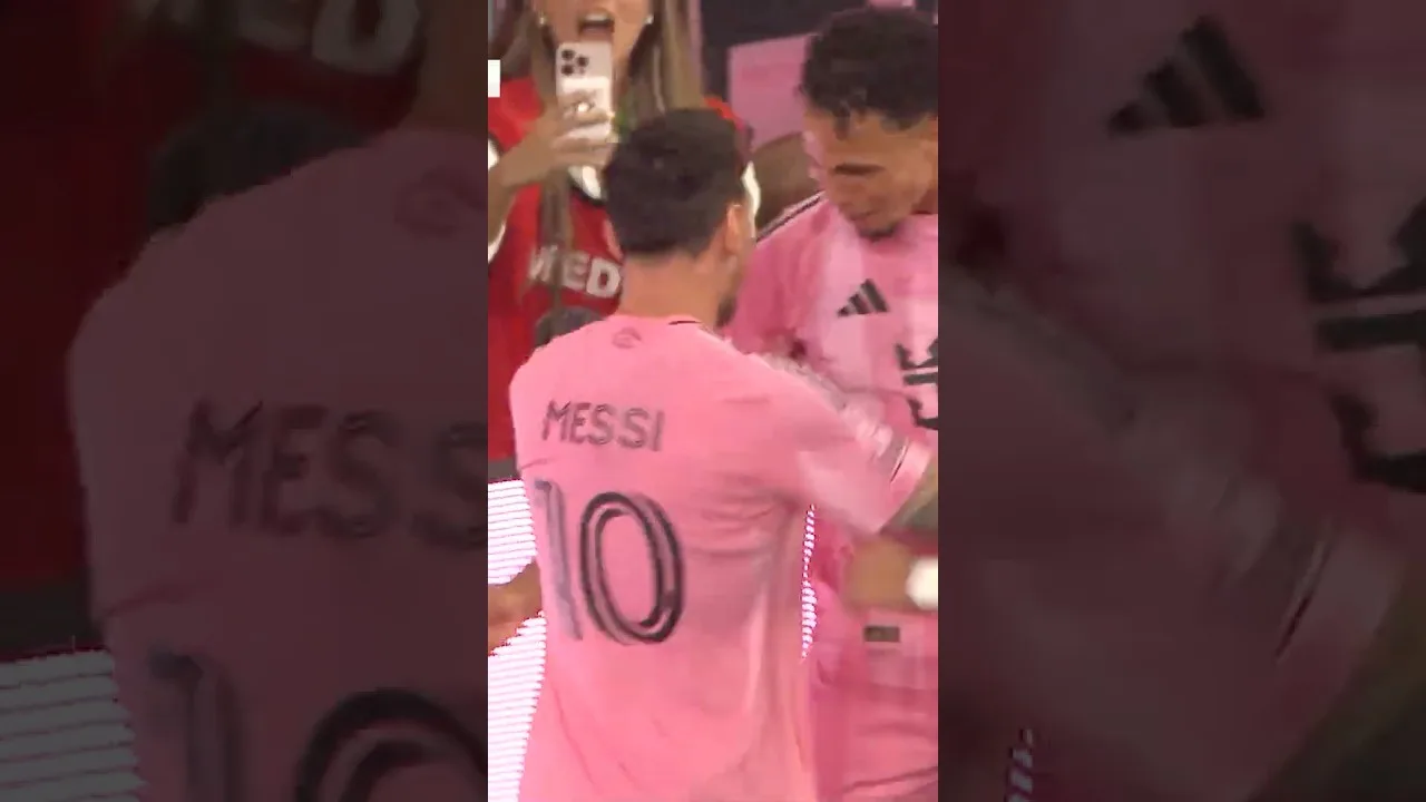 Notre première au Nu Stadium. Et ça devait être lui ! LÉO MESSI 💫