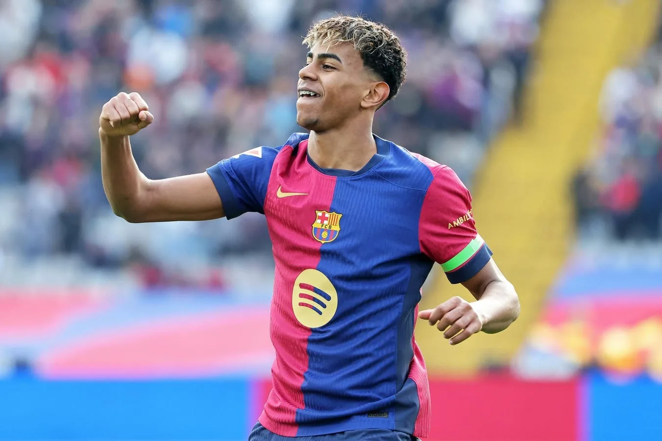 FC Barcelone Ace Lamine Yamal Smashes Lionel Messi Record de tous les temps