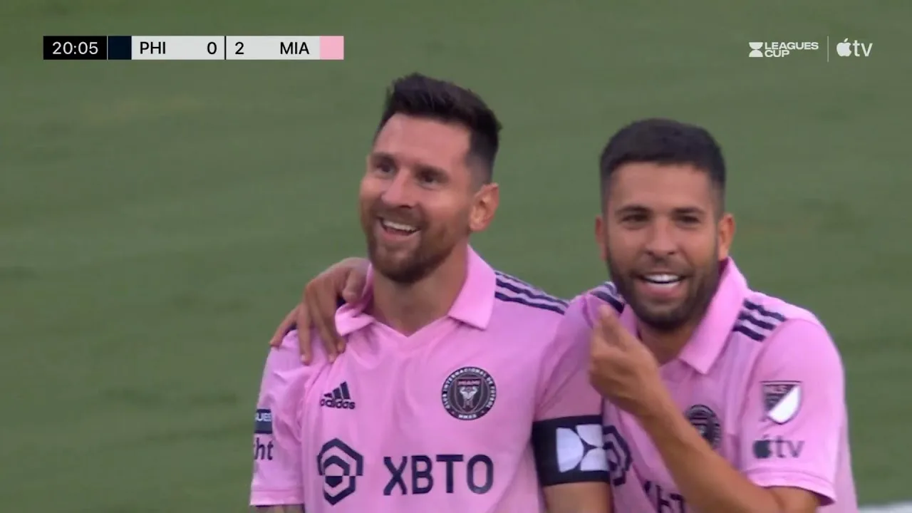 Lionel Messi CRAZY LONG SHOT Goal vs Philadelphia 1080i