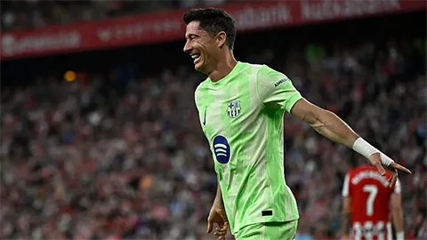 Lionel Messi a également dû saluer Robert Lewandowski