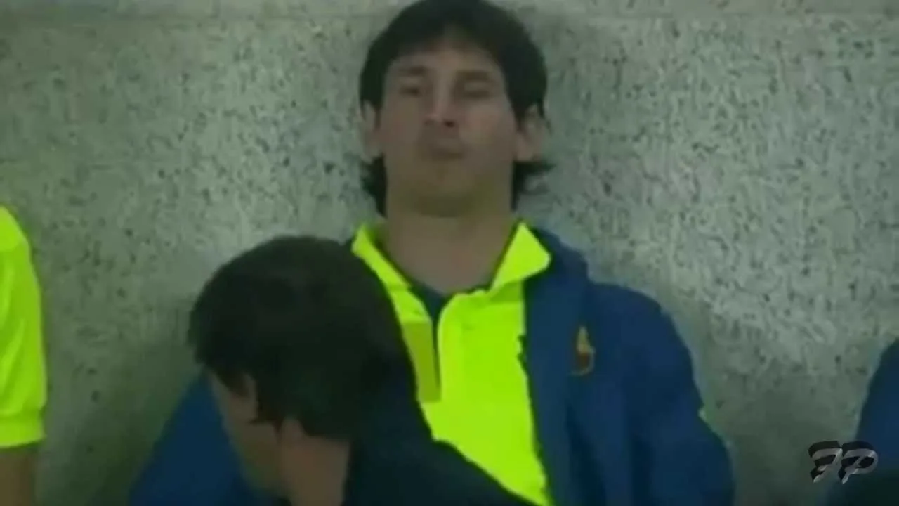 Lionel Messi molla uno schiaffo a Jordi Roura – divertente