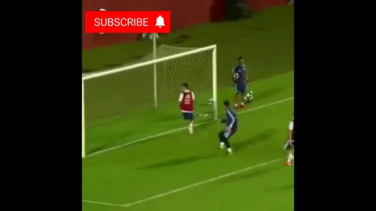 Lionel Messi fools the defender, the goalkeeper AND the