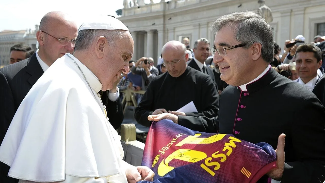 Leo Messi dit au revoir au pape François avec un message émotionnel: « Merci d’avoir fait du monde un meilleur endroit, vous nous manquerez »