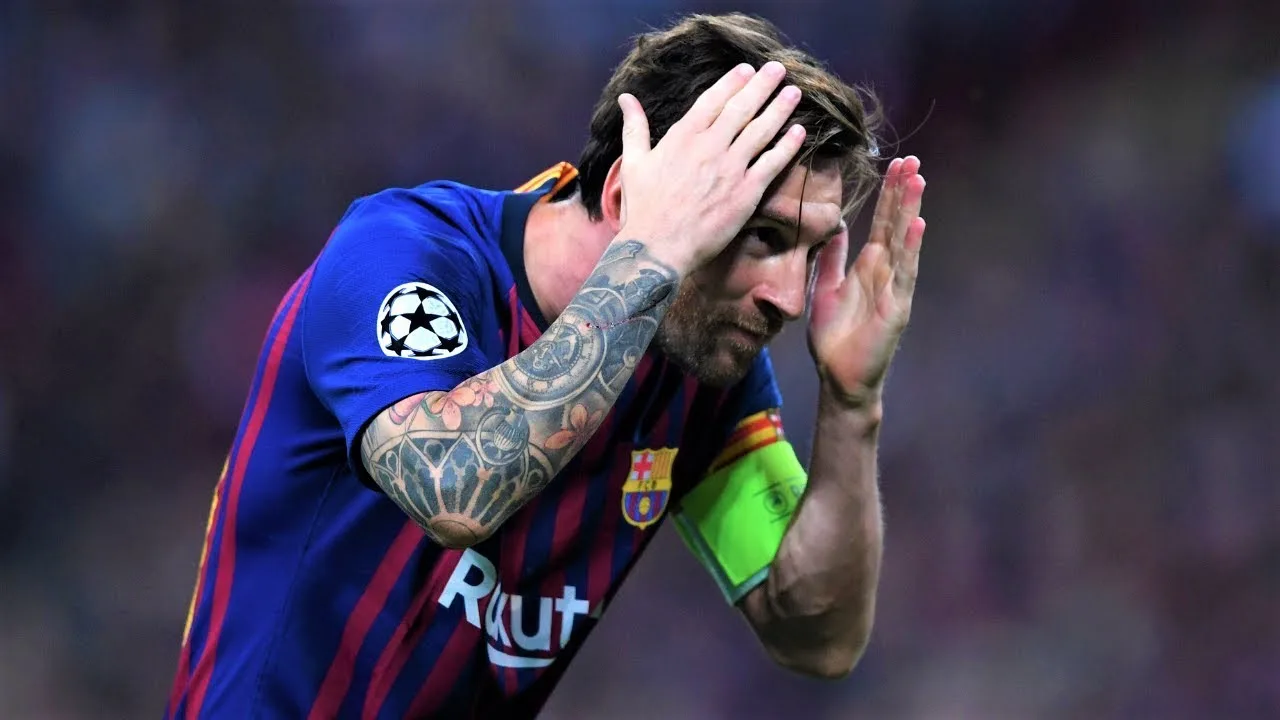 12 Times Lionel Messi Totally Destroyed Opponents!