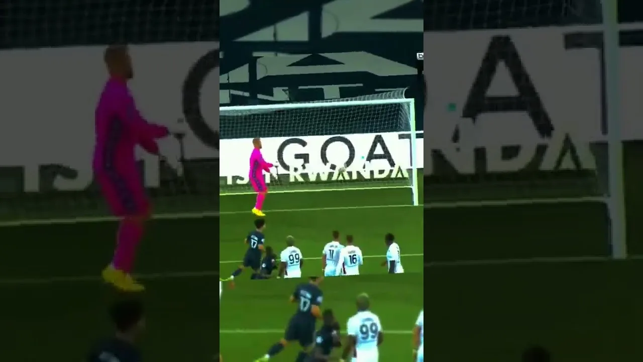 Lionel Messi'nin Nice karşısında attığı firikik golü