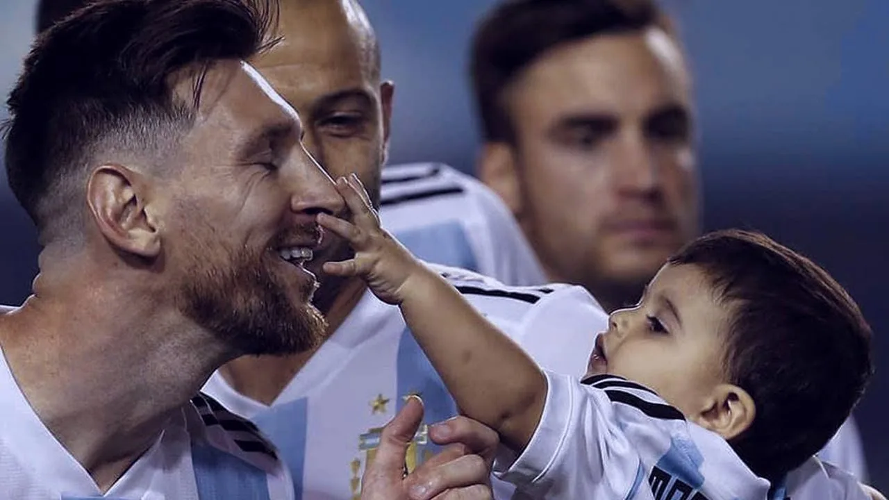 Lionel Messi Respect Moments 2018 ● The Most Humble Player