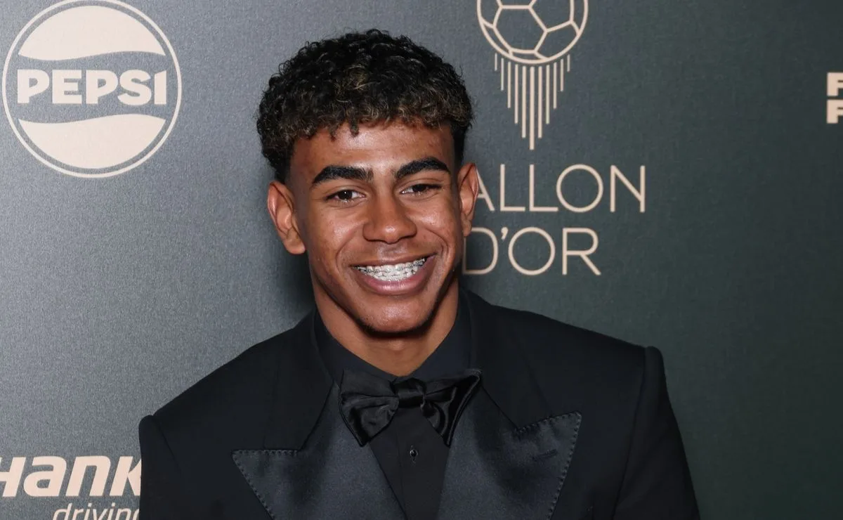 Barcelone Star Lamine Yamal Wins Award n’a jamais été réalisée par Lionel Messi ou Cristiano Ronaldo