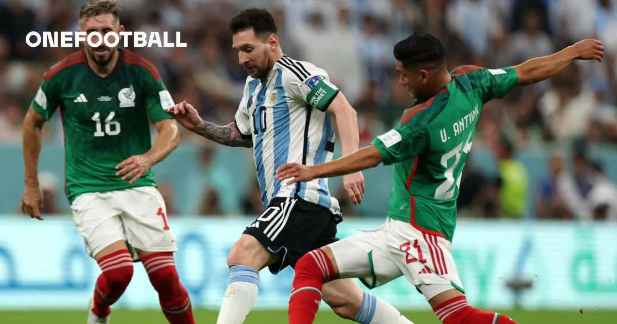 La réaction de Leo Messi quand on lui a donné la chemise au Mexique
