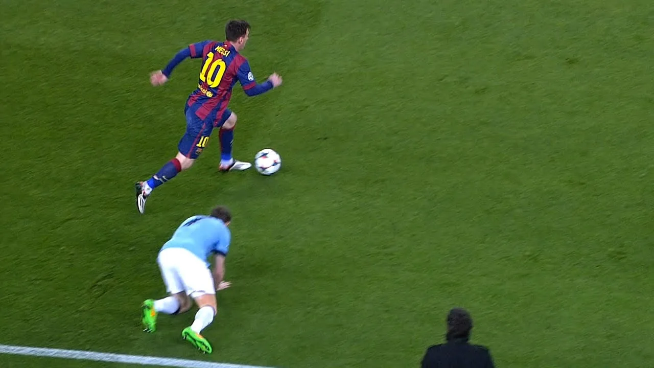 Lionel Messi vs Manchester City (Home) 2014-15 English