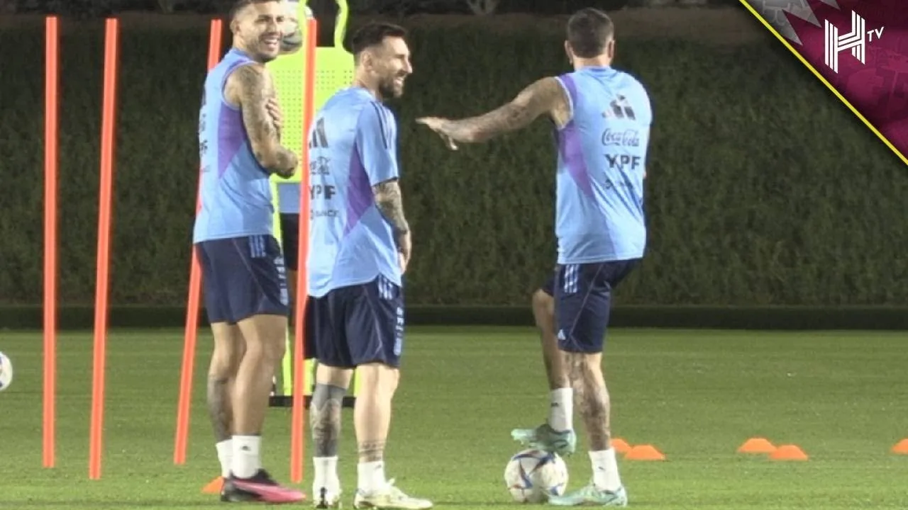 Lionel Messi trains alongside bodyguard Rodrigo De Paul for