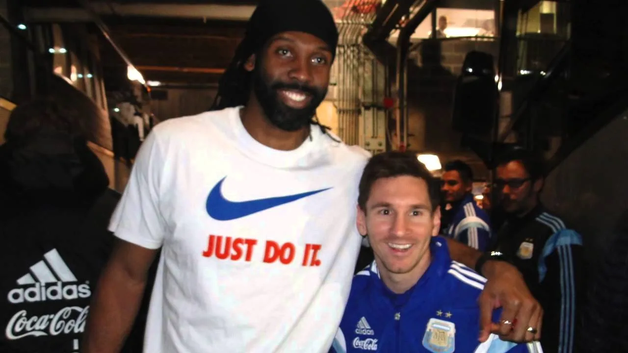 Leo Messi at NBA game