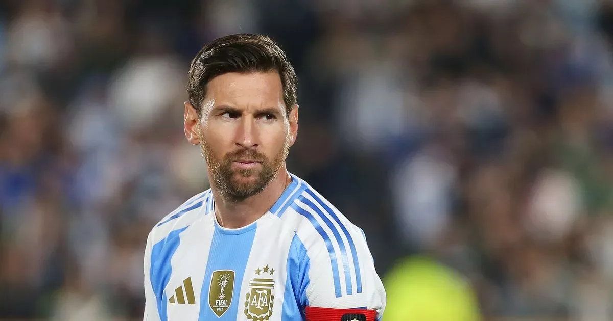 Lionel Messi a donné la cible de Gianni Infantino ainsi que 25 autres stars de la Coupe du Monde du Club