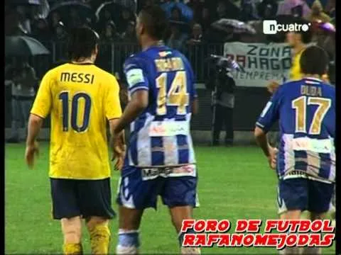 Lionel Messi Escupe a Duda Malaga Barcelona spits escupitajo