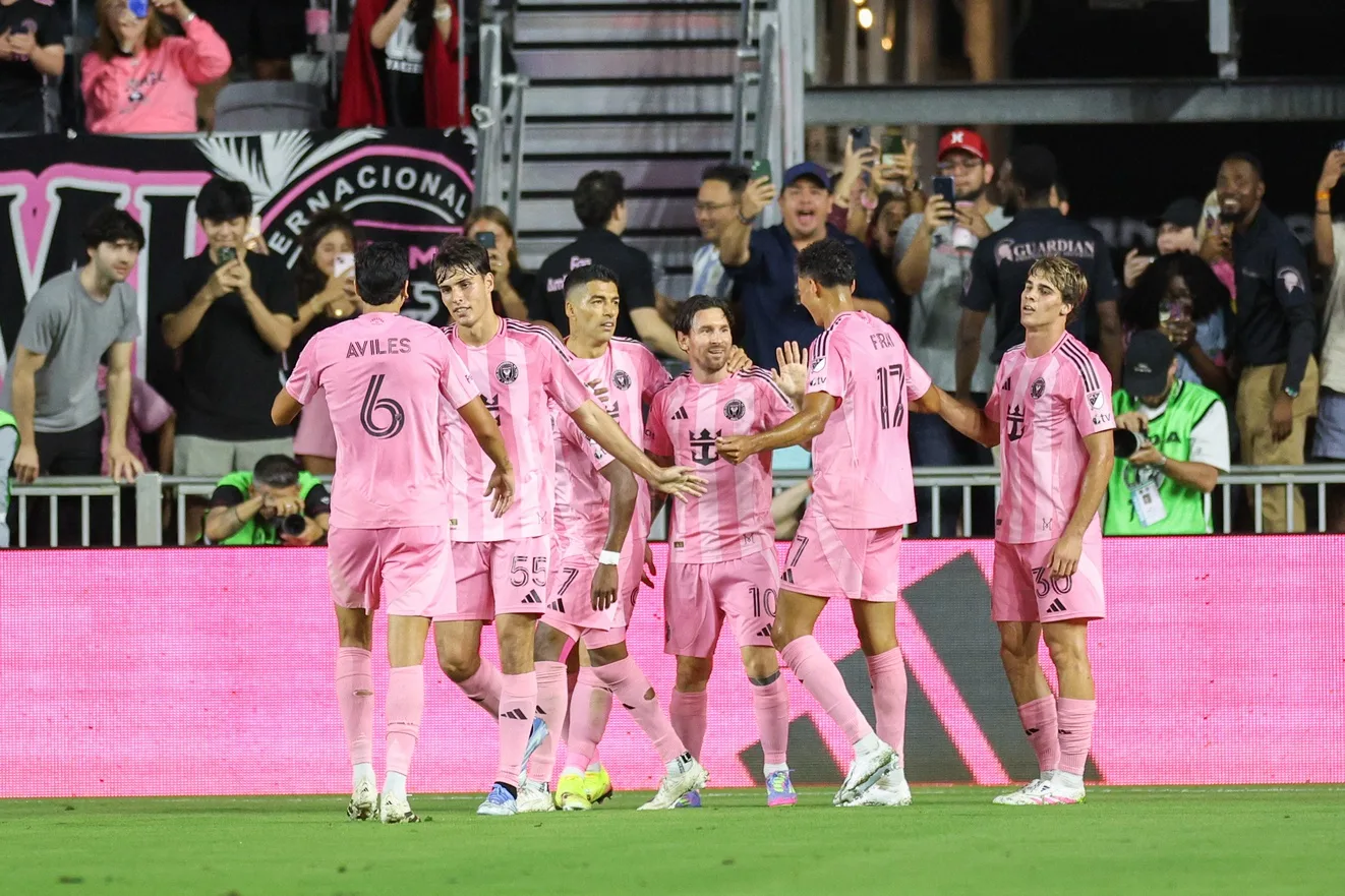 Ce milieu de terrain de la Premier League Star pourrait potentiellement rejoindre Lionel Messi et Inter Miami bientôt!
