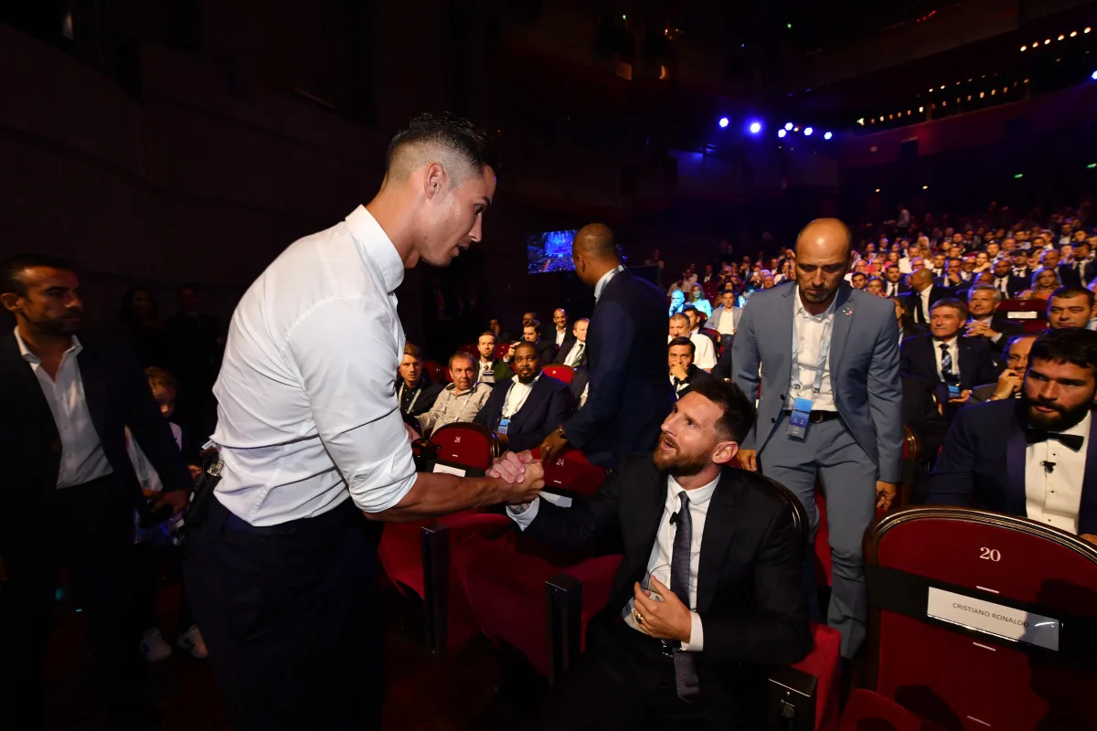 Lionel Messi loue fortement Cristiano Ronaldo alors qu’il parle de rivalité
