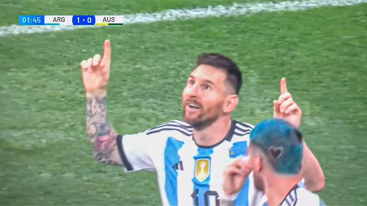 Messi Crazy Goal after 80 seconds