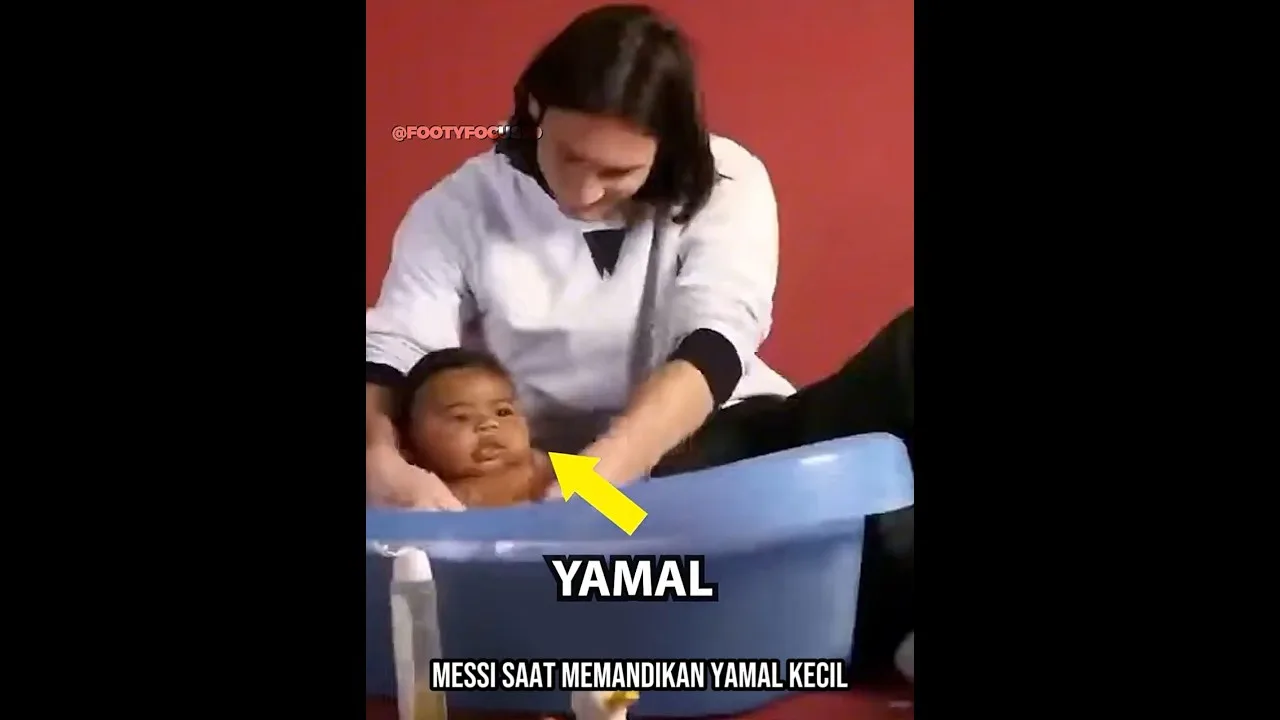 Messi Bersama Anak-anak 👶