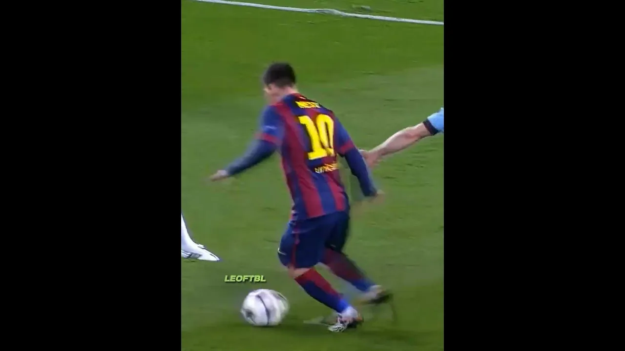 Messi vs famous players🐐
