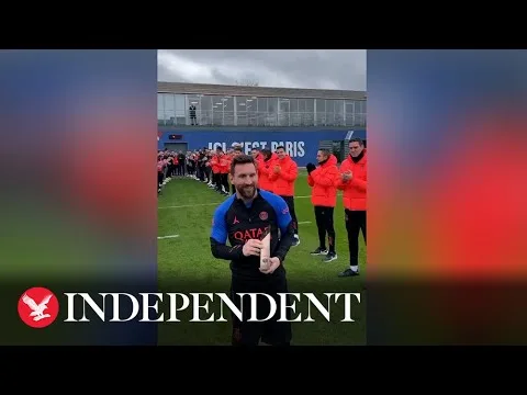 Lionel Messi gets guard of honour at PSG on return from