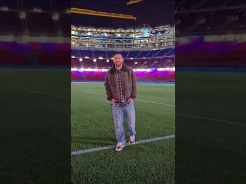 Leo Messi 🐐🥺 visit camp Nou 🏟️🏠💙❤️ last night 🌃 Miss you Leo🥺🥺 #leomessi #campnou #barcelonafootball