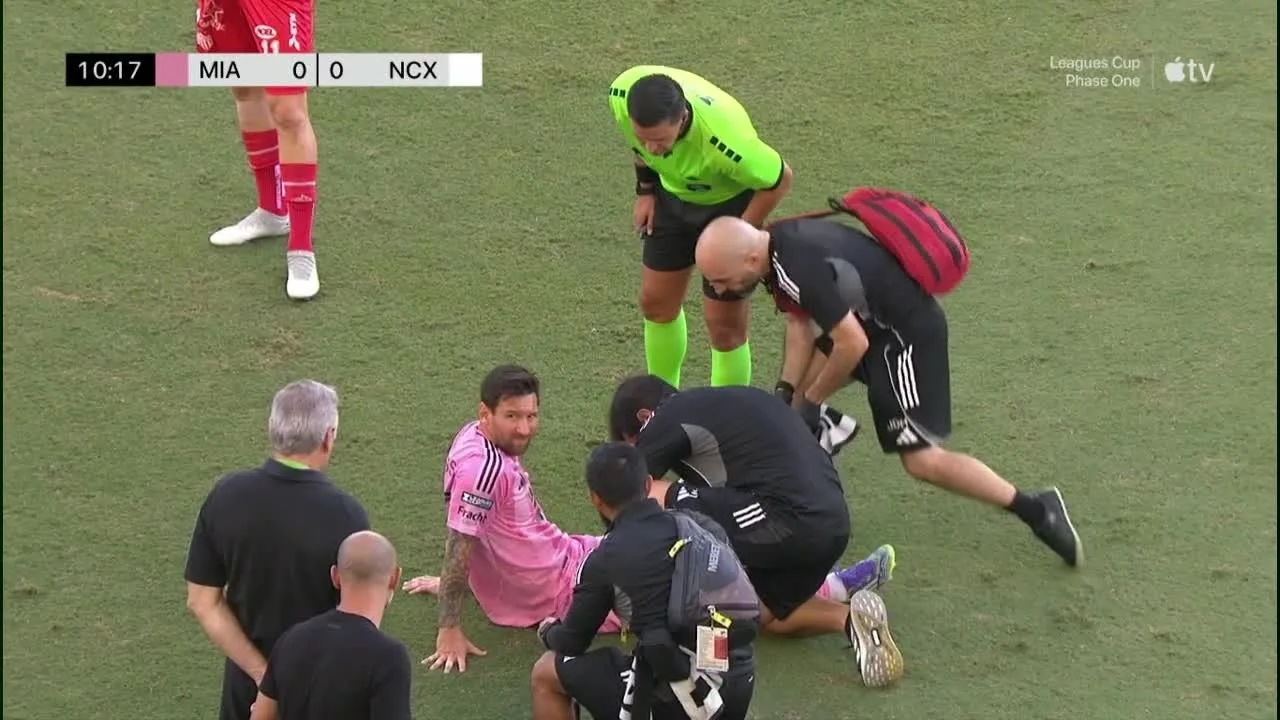 Lionel Messi s’est allongé tôt avec une blessure contre Necaxa | ESPN FC