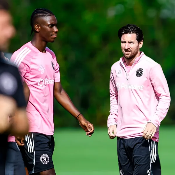 Allen Obando s’entraîne déjà avec Lionel Messi à Inter Miami