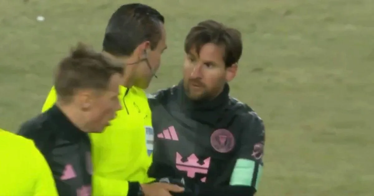 L’arbitre qui a demandé l’autographe de Lionel Messi a giflé avec une interdiction de six mois | Football | Sport