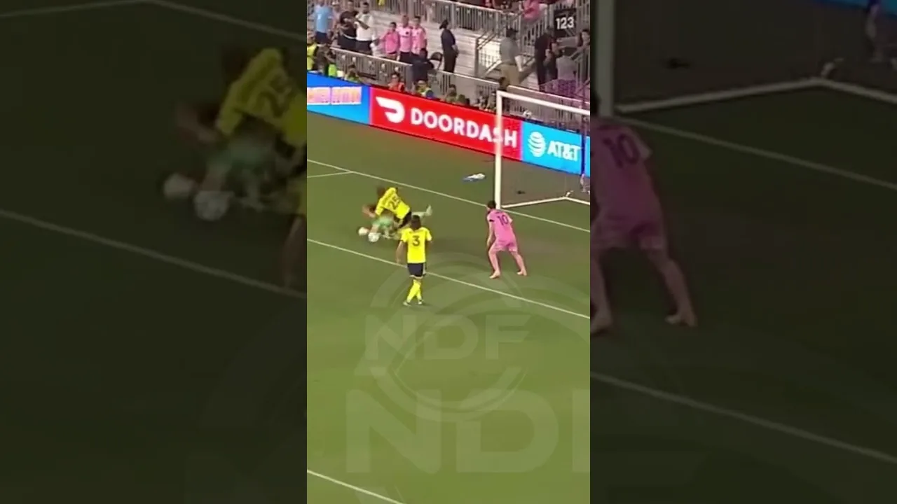 Leo Messi a marqué le but le plus facile de sa carrière 😱 #messi #leomessi #lionelmessi #futbol #intermiami