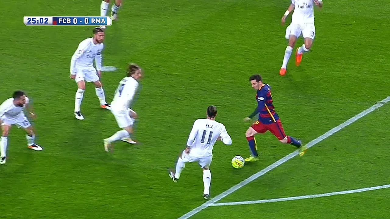 Lionel Messi vs Real Madrid (Home) 2015-16 English