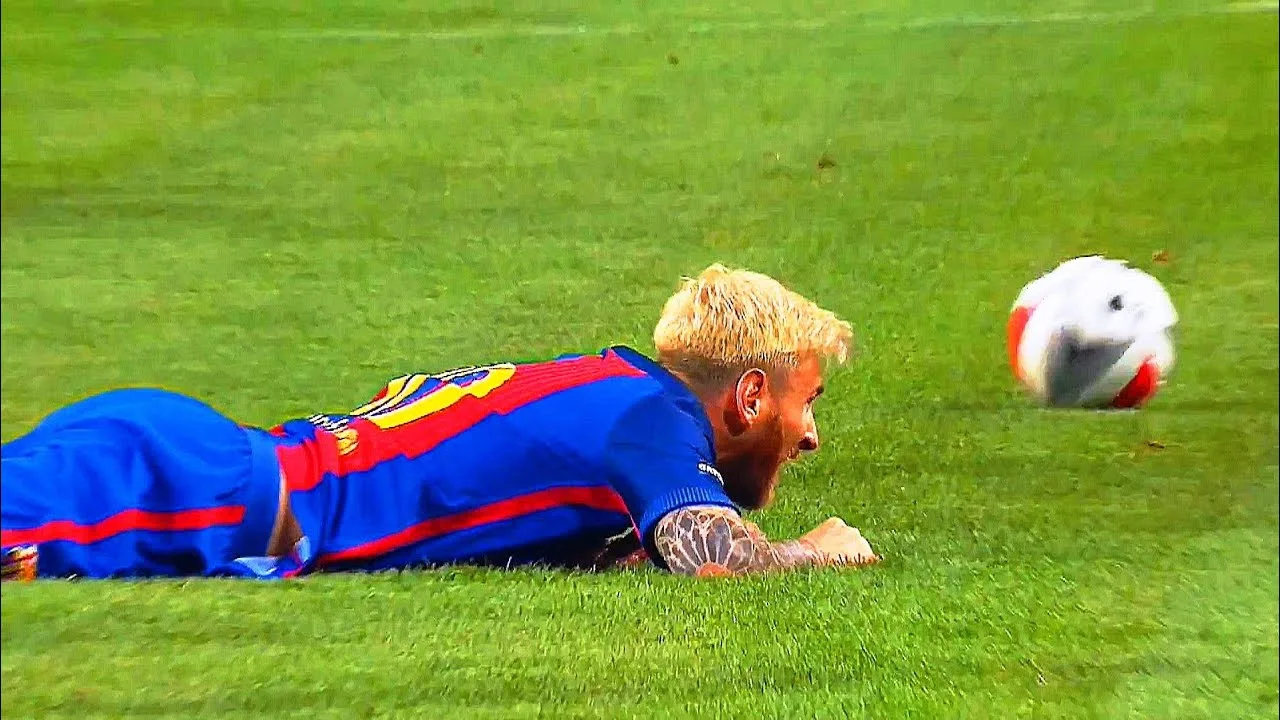 EPL Is a JOKE to Lionel Messi ● Mighty PL Champions Look Mid