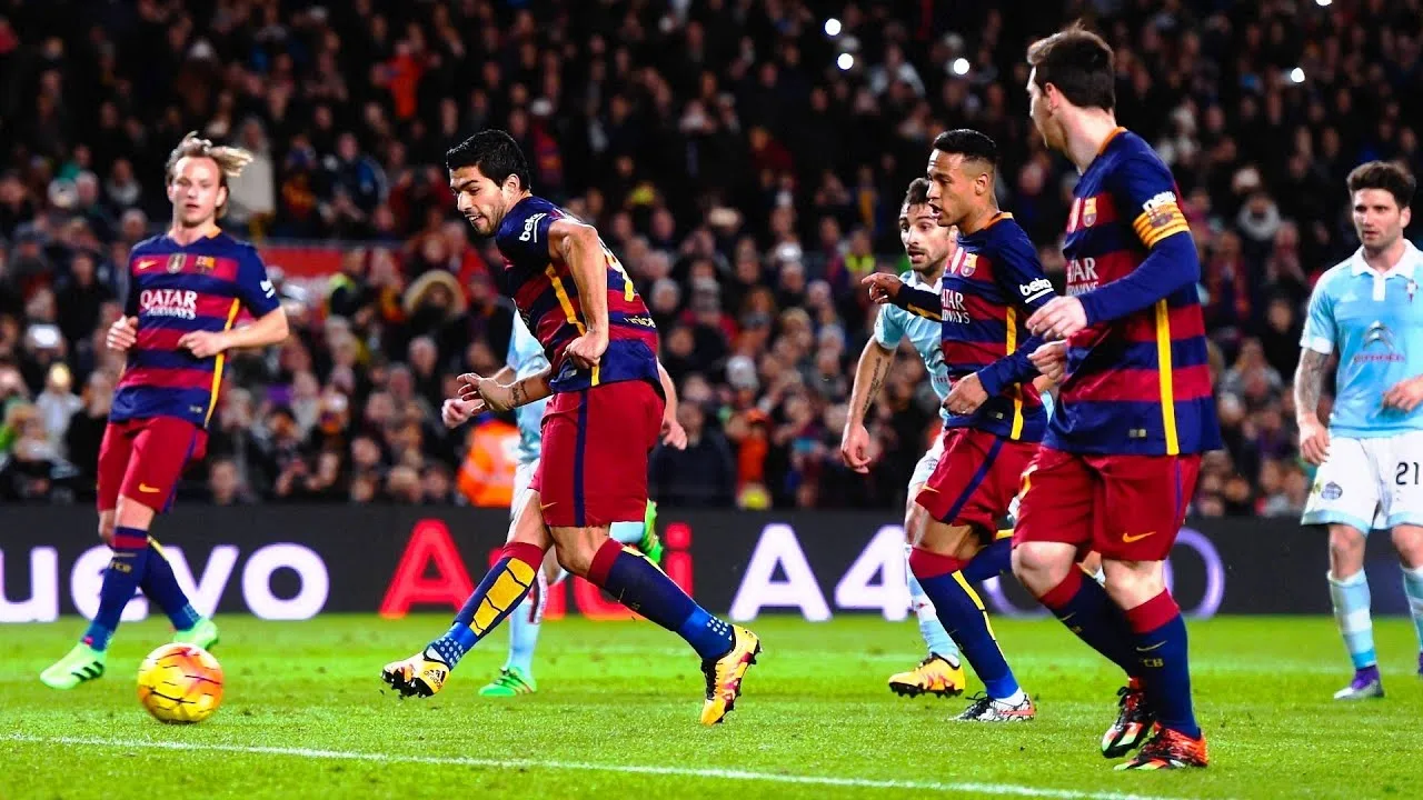10 Ridiculously Unselfish Plays by Lionel Messi  ► The Most