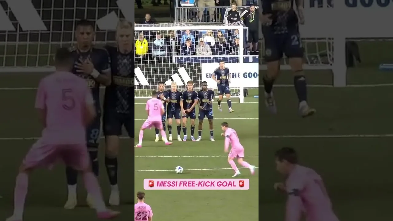 Leo Messi a marqué ce banger d’un coup franc dans le match nul 3-3 d’Inter Miami à Philadelphia Union 🌟
