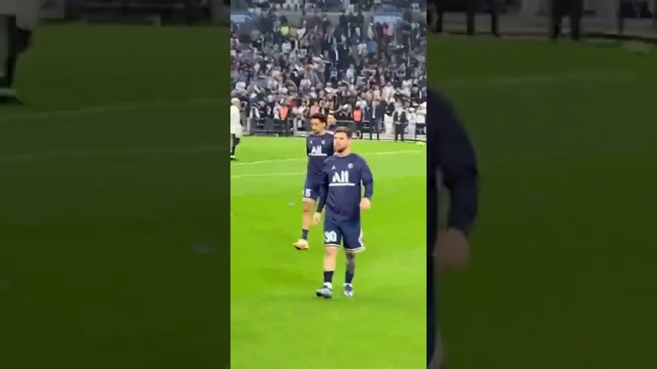 Leo Messi vs Marseille fans