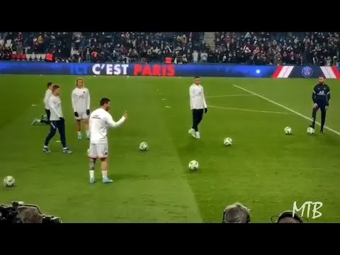 Lionel Messi Shows Mbappe How It is Done 🎯