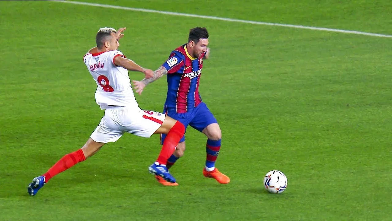 Lionel Messi Humiliating Everyone