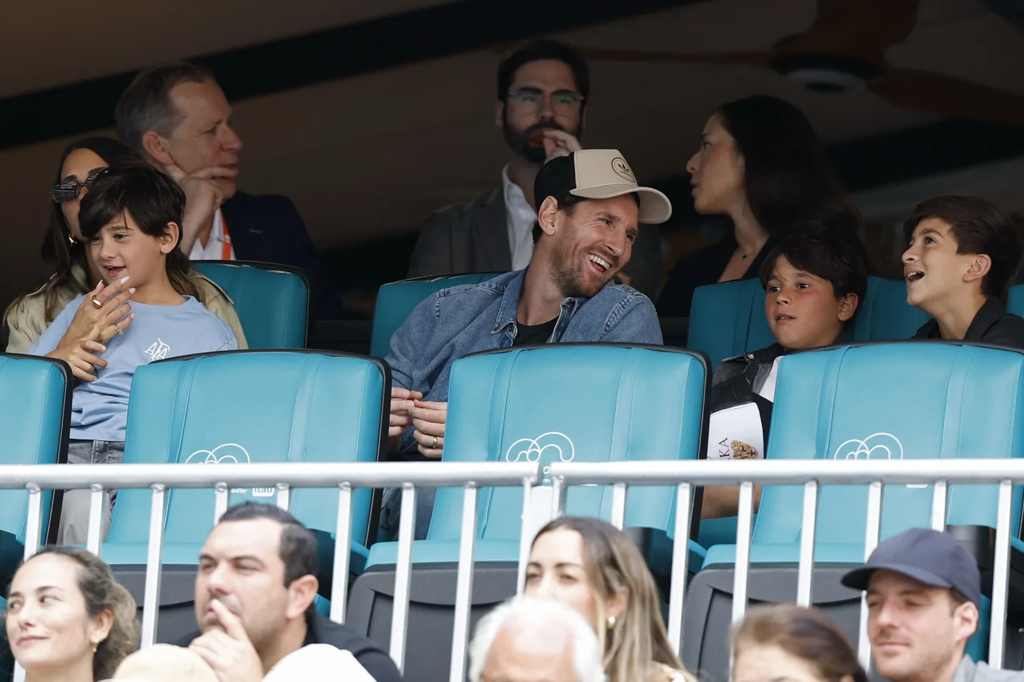 «Je suis vraiment reconnaissant ..»: Novak Djokovic révèle l’admiration de Lionel Messi pendant l’emblématique Miami Open 2025 Crossover