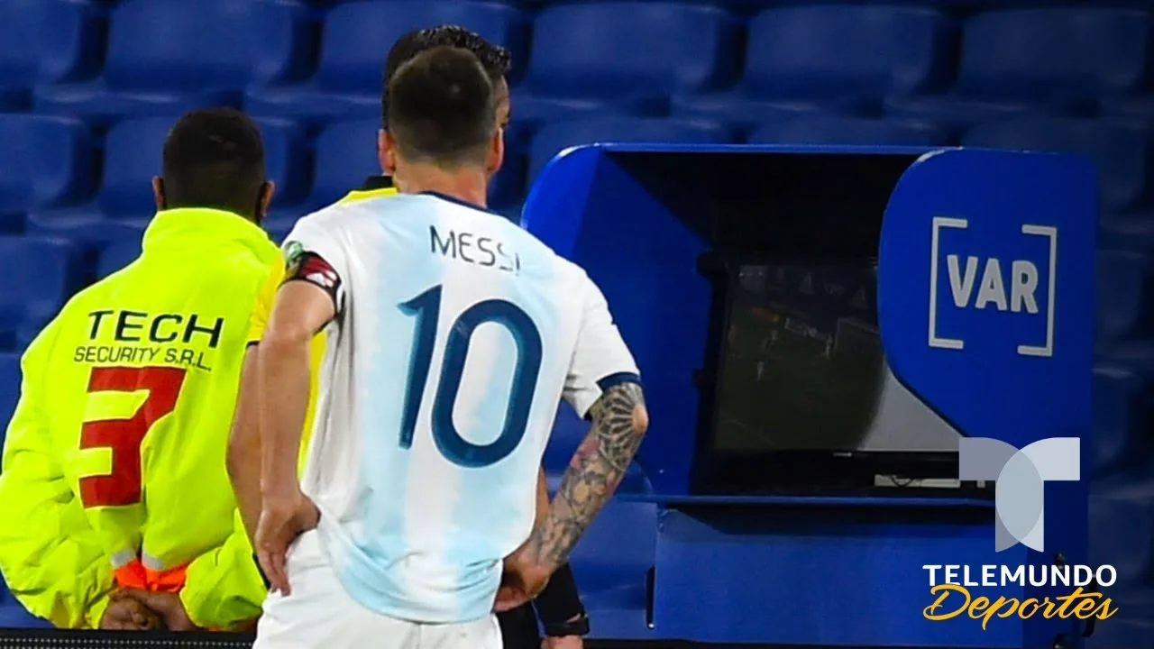¡Polémica por el gol anulado a Leo Messi! | Telemundo
