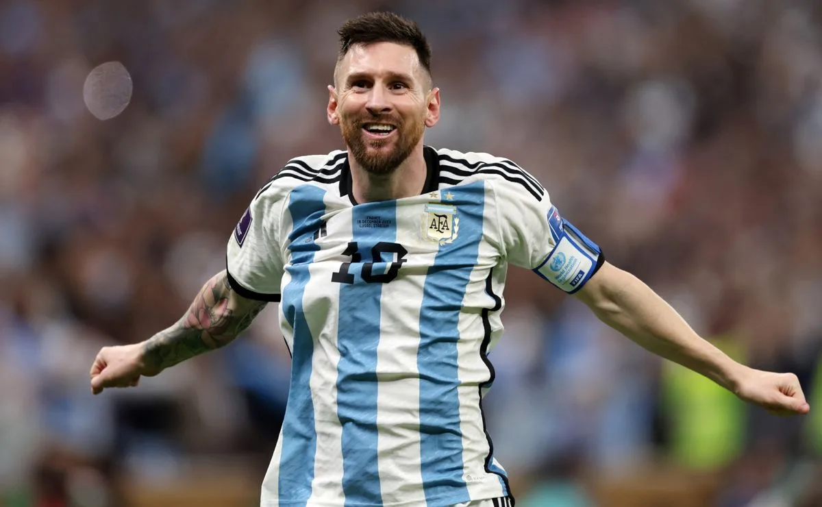Lionel Messi en tête de la liste des meilleurs joueurs de tous les temps, Cristiano Ronaldo du top 3