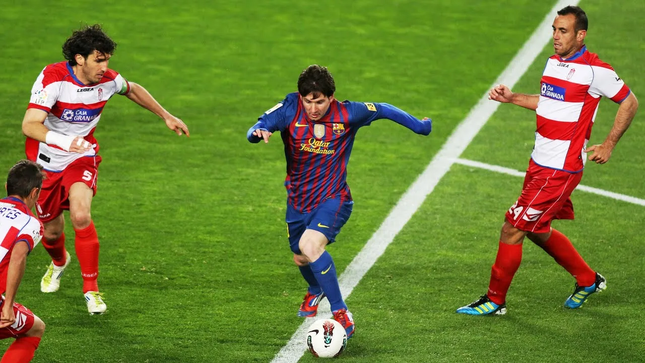 Lionel Messi ● 10 Virtually Impossible Assists  ► Not Even