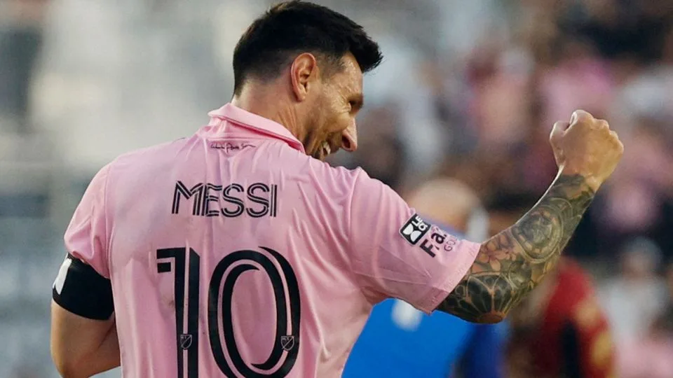 Lionel Messi fait la transition vers nous, look facile car il marque deux fois pour Inter Miami contre Atlanta United in Leagues Cup