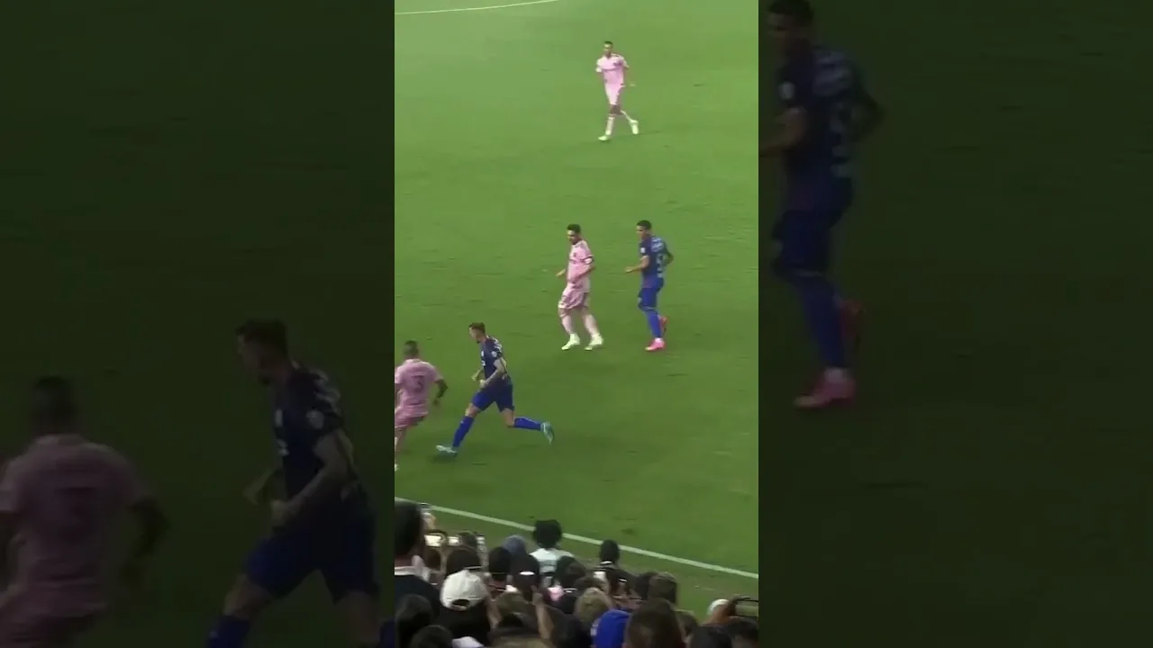 POV : Vous regardez Leo Messi entrer dans l’histoire lors de ses débuts à l’Inter Miami 🤩