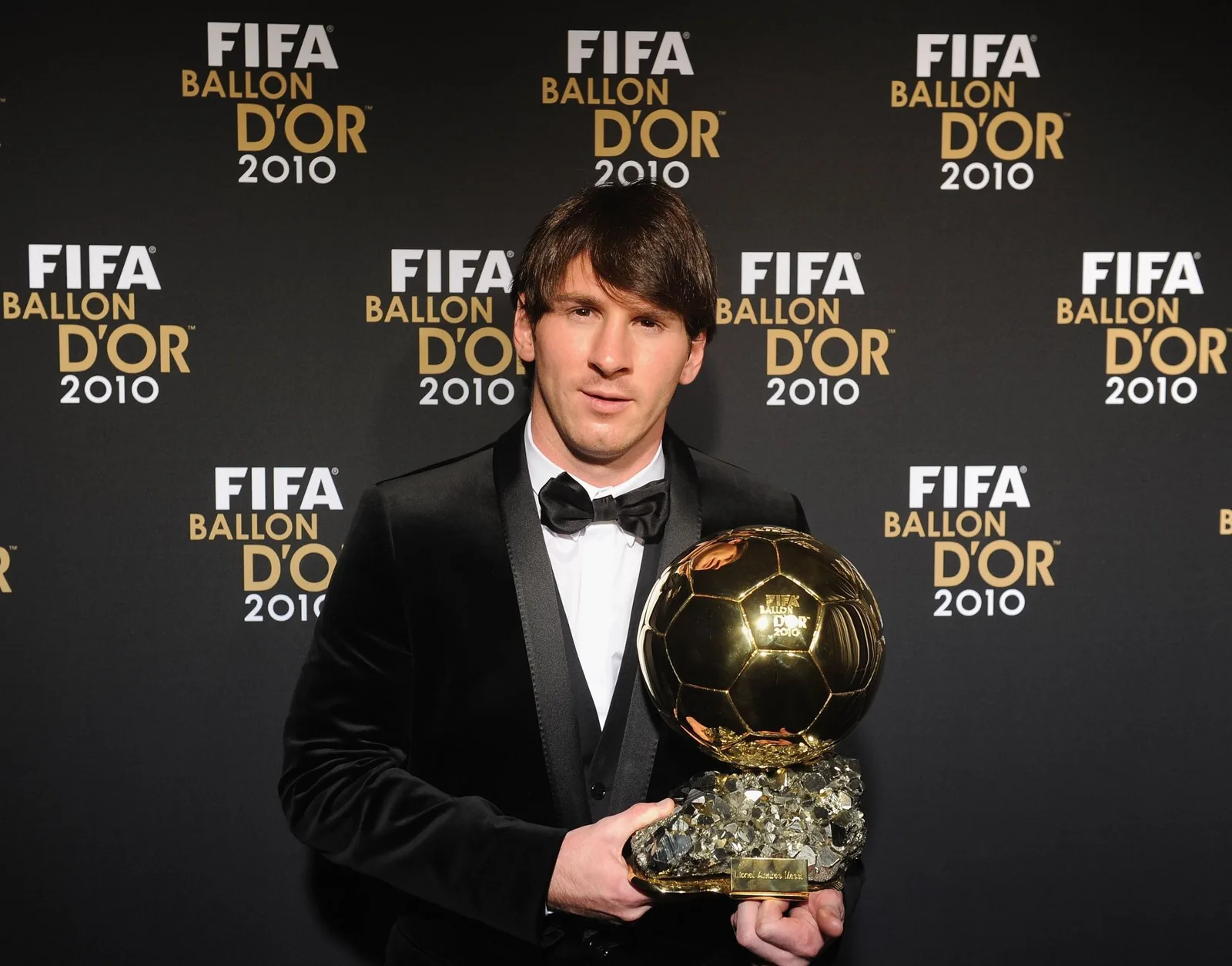 Lorsque Lionel Messi a admis qu’il était «  aussi surpris que quiconque  » de remporter le Ballon d’Or 2010 ou avant 2 ex-coéquipiers de Barcelone