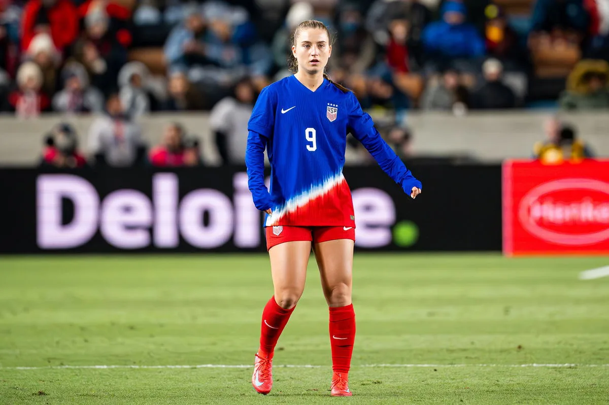 Le vétéran de l’USWNT donne le statut de «Lionel Messi» à la jeune star de la NWSL devant Utah Royals vs Angel City Game
